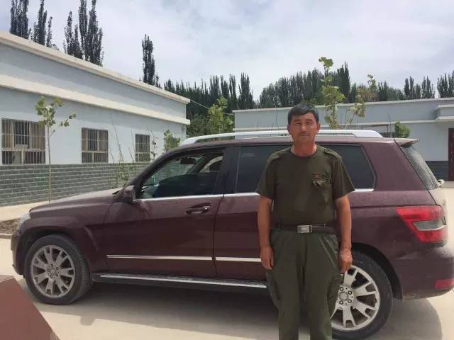 艾海提·扎克和他的奔驰车