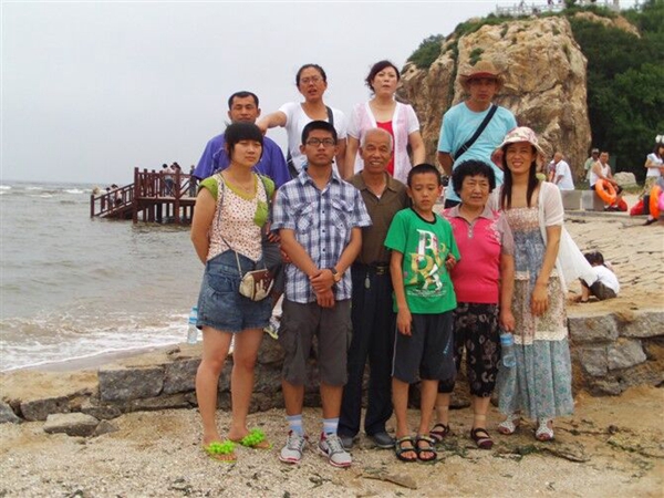 东宁街刘世勋家庭图片 (2).jpg