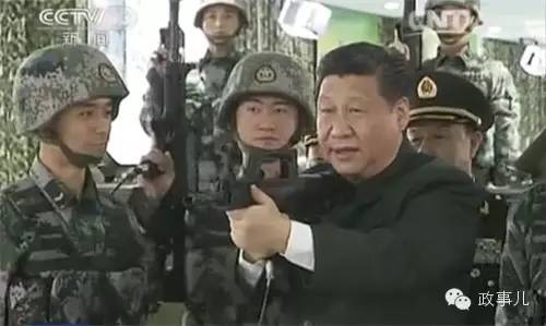 2014年12月20日,习近平视察驻澳门部队画面 2014年12月20日,习近平视察驻澳门部队画面