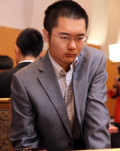 陈耀烨。