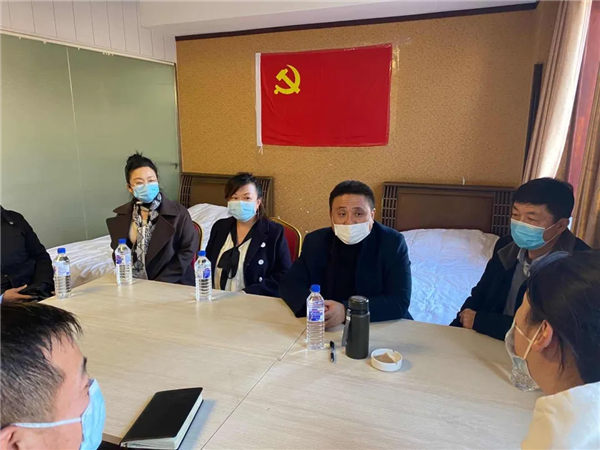 深入华夏酒店隔离点慰问一线人员