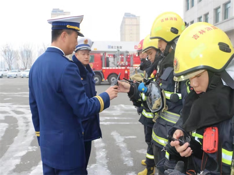通化消防救援支队督察组深入基层单位开展执勤战备情况检查1.jpg