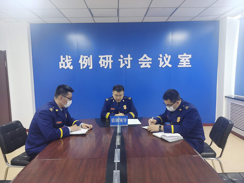 延边州消防召开铁路隧道灭火救援课题专家研讨会.jpg