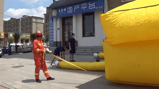 一瞬间一百万个可能,永吉消防员成功劝归轻生少女2.jpg 一瞬间一百万个可能,永吉消防员成功劝归轻生少女2.jpg