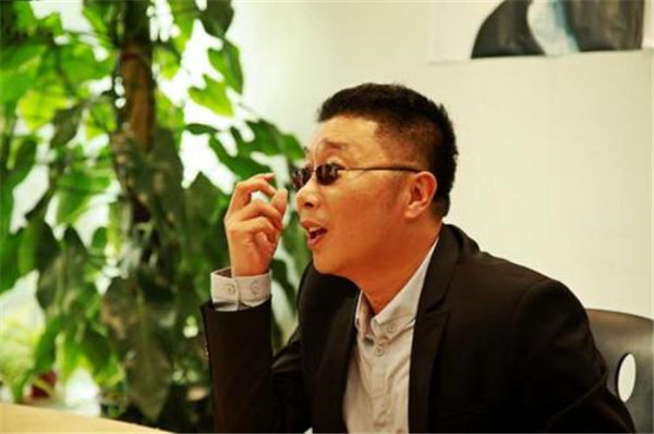 庞龙跨界献出影视处女秀.jpg