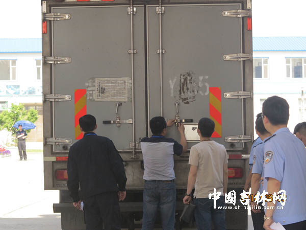 高考试卷公安押运7.jpg