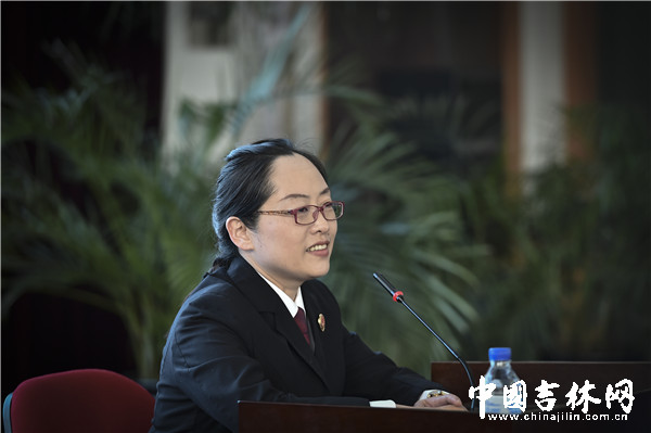 长春市人民检察院主任检察官 许文.jpg