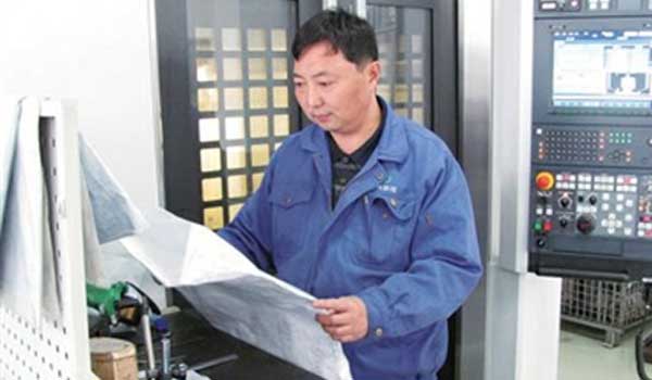 李斌：小工人 大梦想