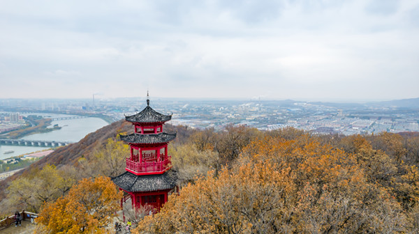 龙潭山_副本.jpg