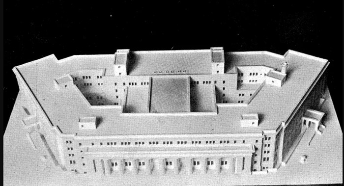 　1937年的伪满洲国中央银行模型，是一座对称的建筑  资料图片_副本.jpg