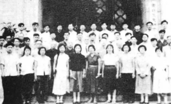 二十世纪六十年代的“东北文史研究所”   资料图片_副本.jpg
