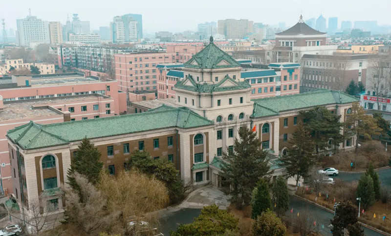 伪满洲国司法部旧址   张秋磊 摄影_副本.jpg