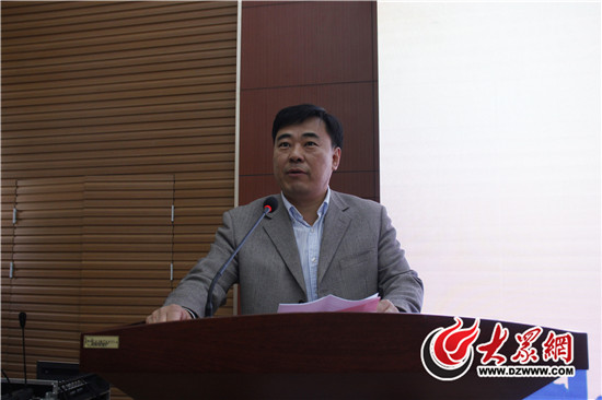 山东省互联网传媒集团总编辑刘加增代表主办方现场致词.jpg